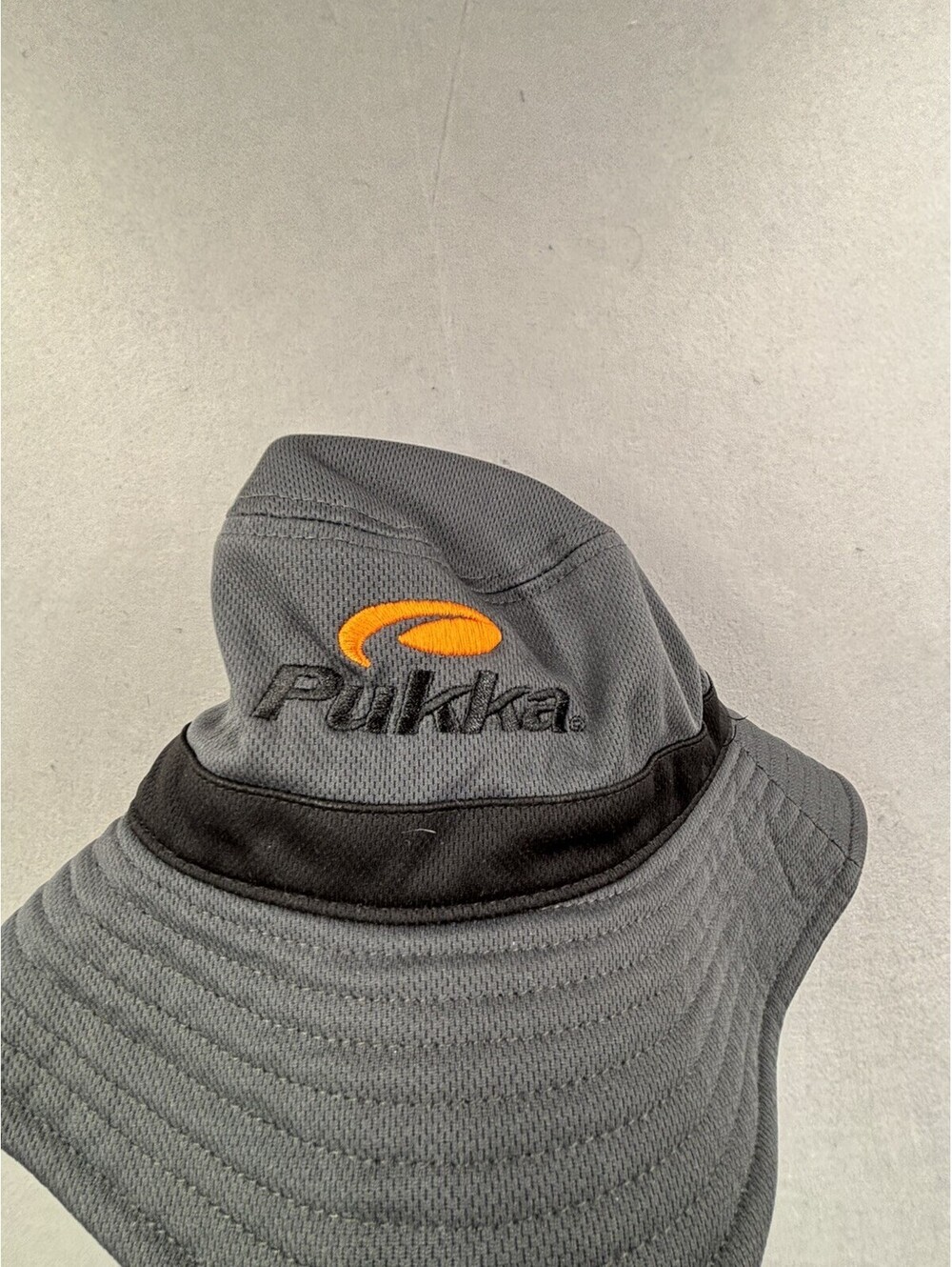 Pukka Headwear Bucket Hat Black Mesh Lined Sun Hat Size S/M Performance